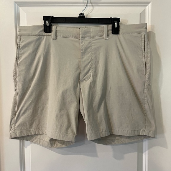J. Crew Other - J. Crew Men’s 7in Stretch Tech Shorts